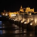 LA MEZQUITA-CATEDRAL DE CÓRDOBA: PIEDRA, FE Y CONTROVERSIA BAJO UN MISMO TECHO