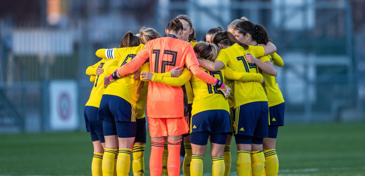 Futbol Femenido MATERNIDAD Y FÚTBOL DE ÉLITE: ¿POR QUÉ ELEGIR ENTRE SER MADRE Y CONTINUAR UNA CARRERA DEPORTIVA?