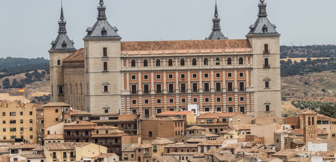 EL ALCÁZAR DE TOLEDO: TESTIGO DE LA HISTORIA DE ESPAÑA