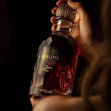 images RON MATUSALEM PRESENTA SUBLIME KIKU, UNA EDICIÓN EXCLUSIVA DE LA QUE SOLO 60 BOTELLAS NUMERADAS ESTARÁN DISPONIBLES EN ESPAÑA